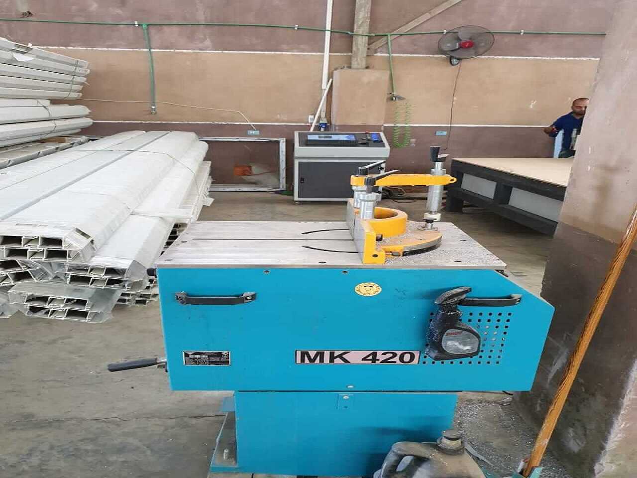 Automatic Miter Saw