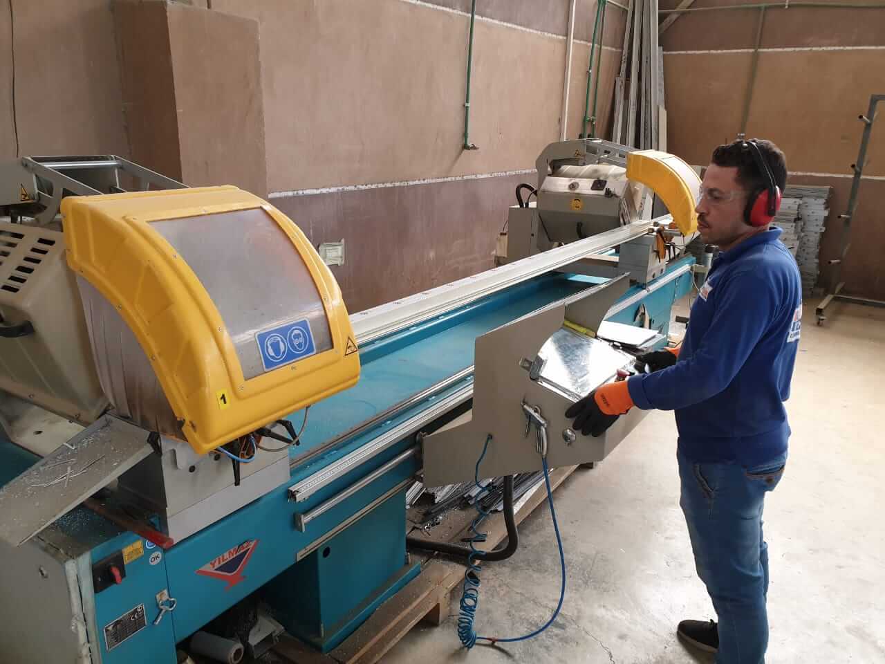 Transom-milling-machine